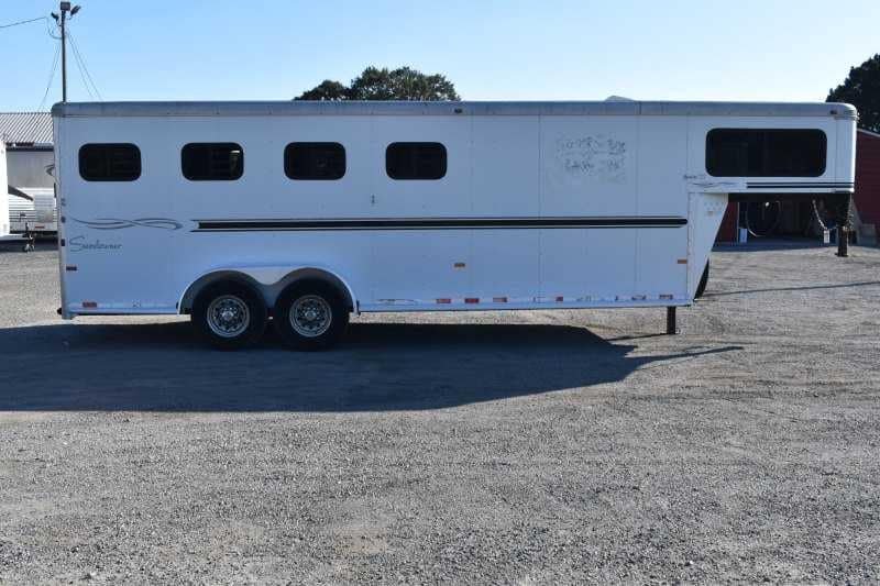 Used 2005 Sundowner 4HGN 4 Horse Trailer image 6