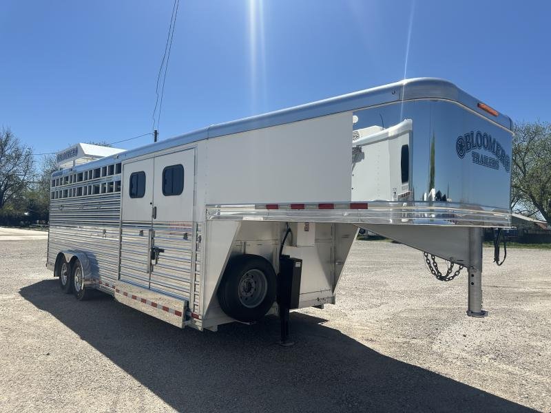 2020 Bloomer 4 Horse Stock Combo Trainer Tack Horse Trailer image 9
