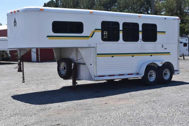 2006 Adam 7302 3 Horse Trailer image 4
