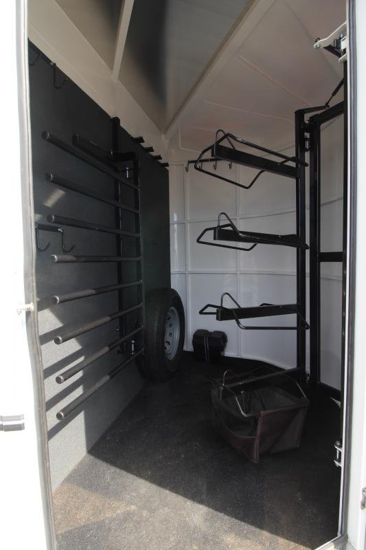 2019 Trails West Manufacturing Classic II 4 Horse Trailer image 5