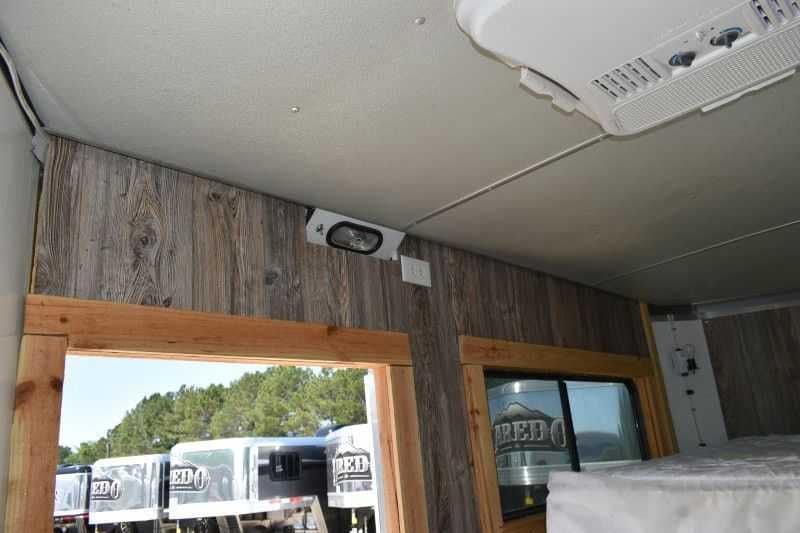 Used 2005 Silver Star 2HGNLQ 2 Horse Trailer with 4′ Short Wall image 10