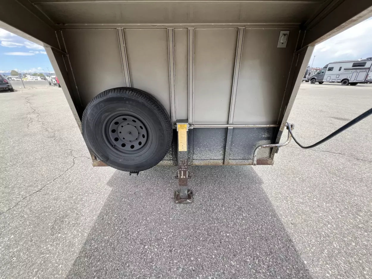 2001 Titan 3 Horse Gooseneck image 14