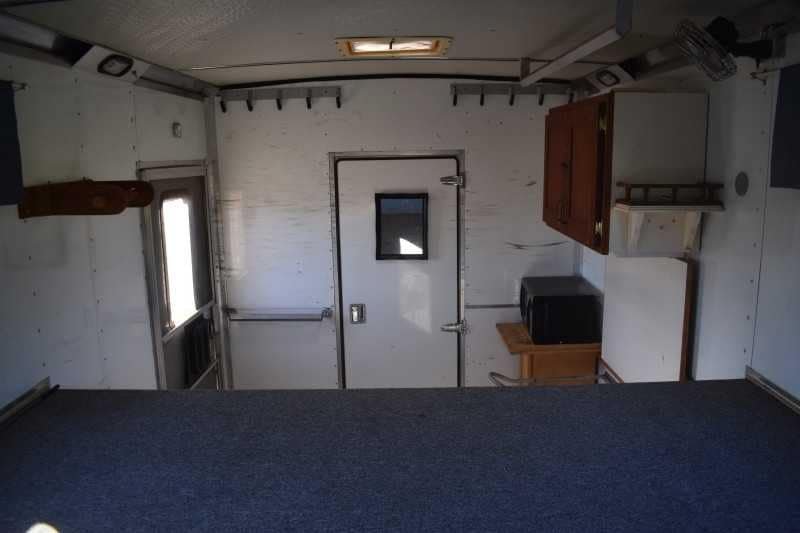 Used 1998 Silver Star 2HGN 2 Horse Trailer with 6′ Short Wall image 5