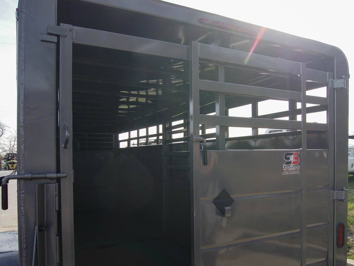 20ft Charcoal Gooseneck Livestock Cattle Trailer (2) 7K Axles image 21