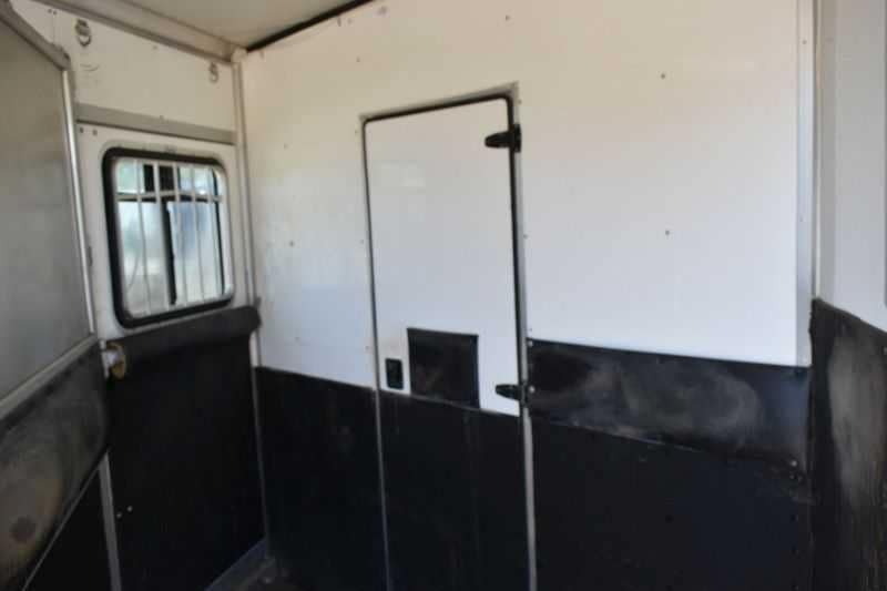 Used 2005 Silver Star 2HGNLQ 2 Horse Trailer with 4′ Short Wall image 19