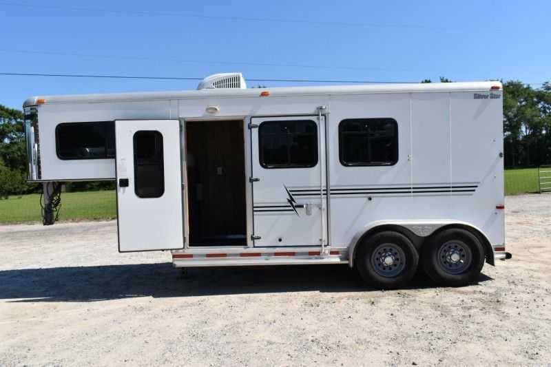 Used 2005 Silver Star 2HGNLQ 2 Horse Trailer with 4′ Short Wall image 5