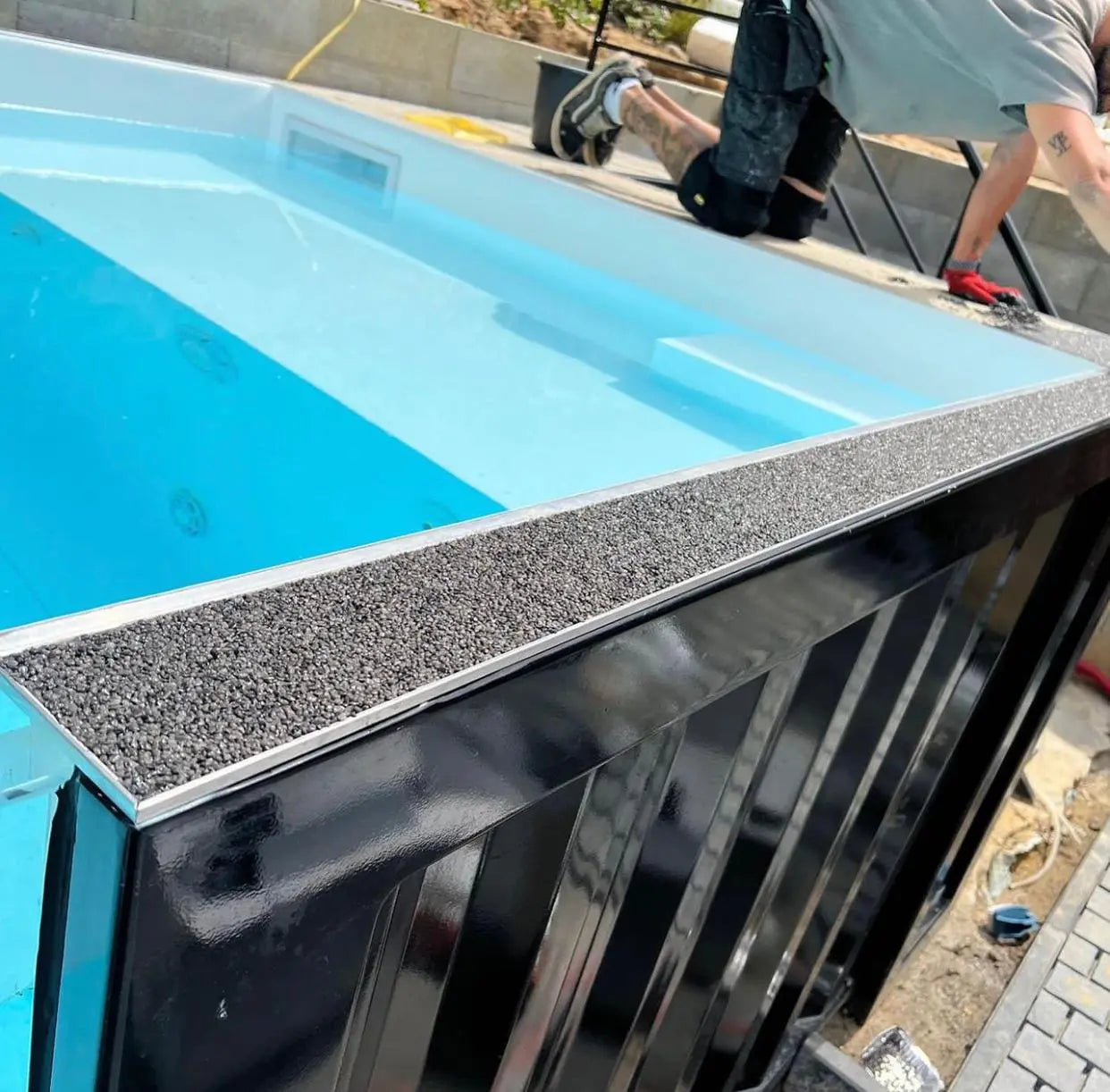 20 Ft Container Pool image 4