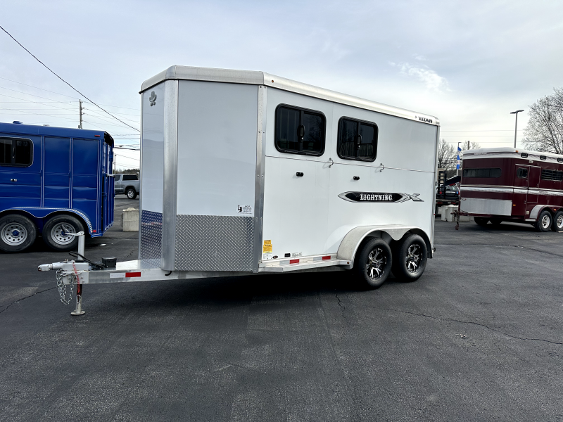 2021 Titan 2 Horse Trailer image 2