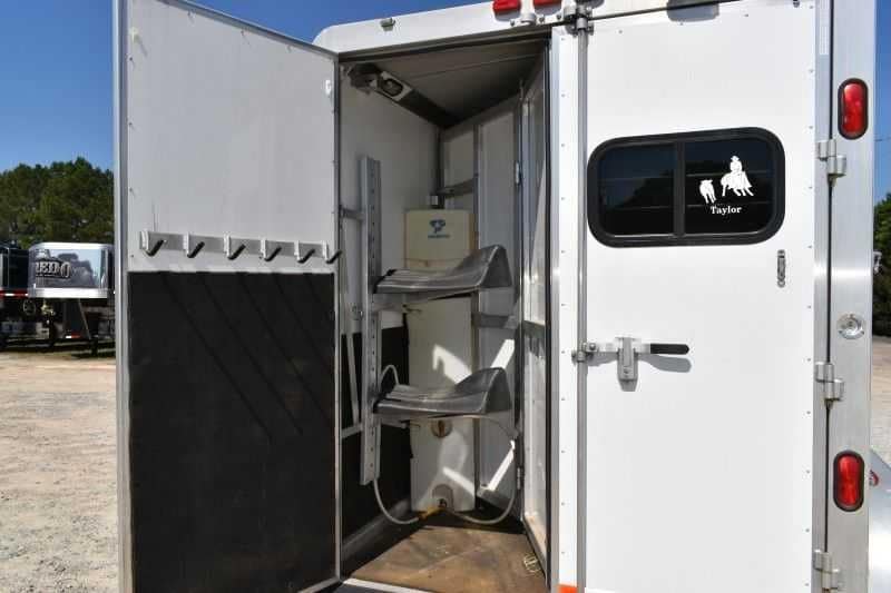 Used 2005 Silver Star 2HGNLQ 2 Horse Trailer with 4′ Short Wall image 16