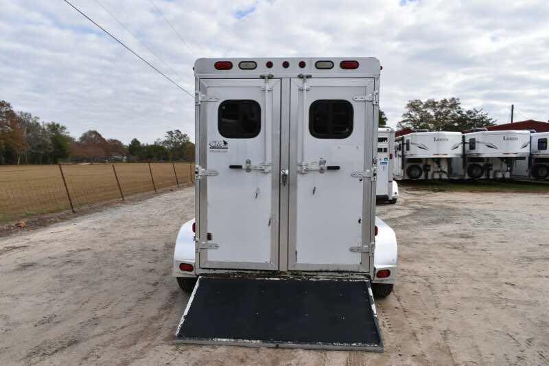 2001 CM Odyssey 2 Horse Trailer image 22