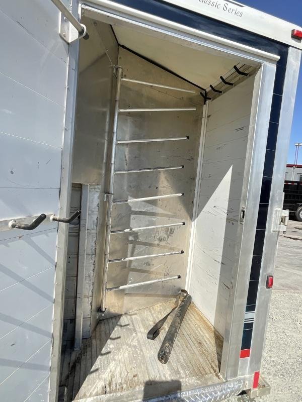 2005 Jamco 4 Horse Gooseneck Trailer image 21