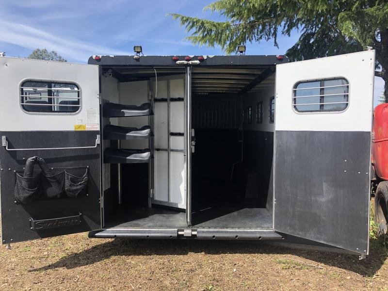 2003 Sundowner Trailers LQ 4H 8010 SIERRA Horse Trailer image 3
