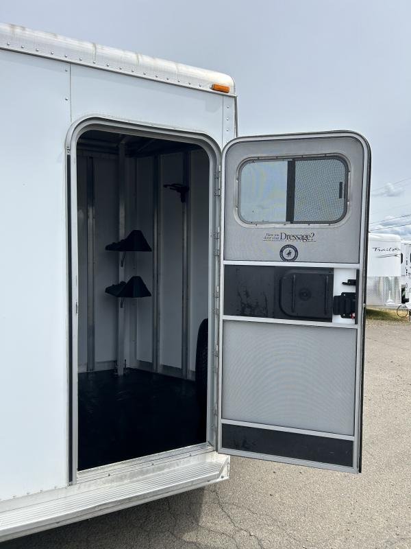 2007 Exiss 2 Horse Trailer image 9