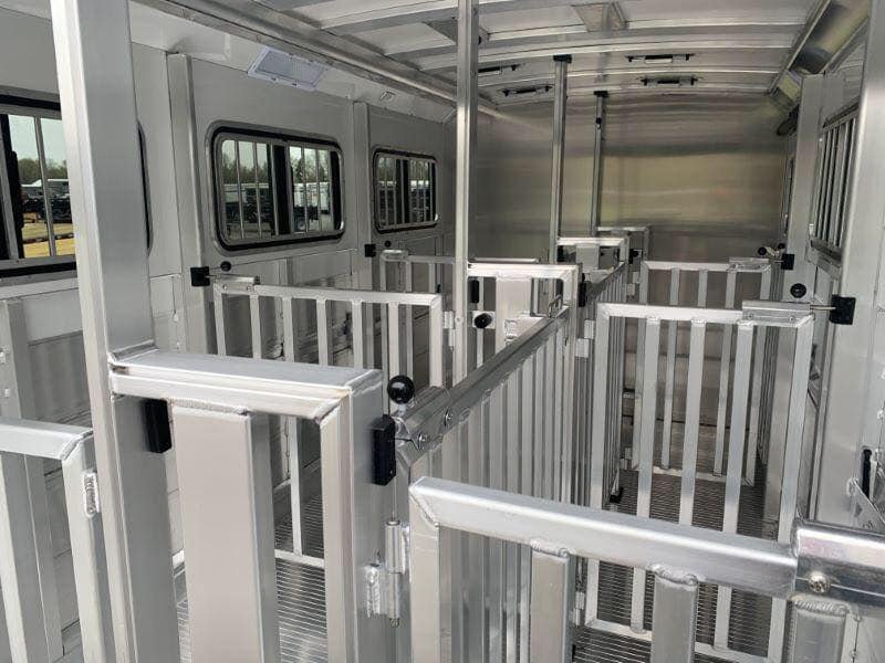 2020 19′ CIMARRON BUMPER PULL 6 PEN STOCK TRAILER image 6