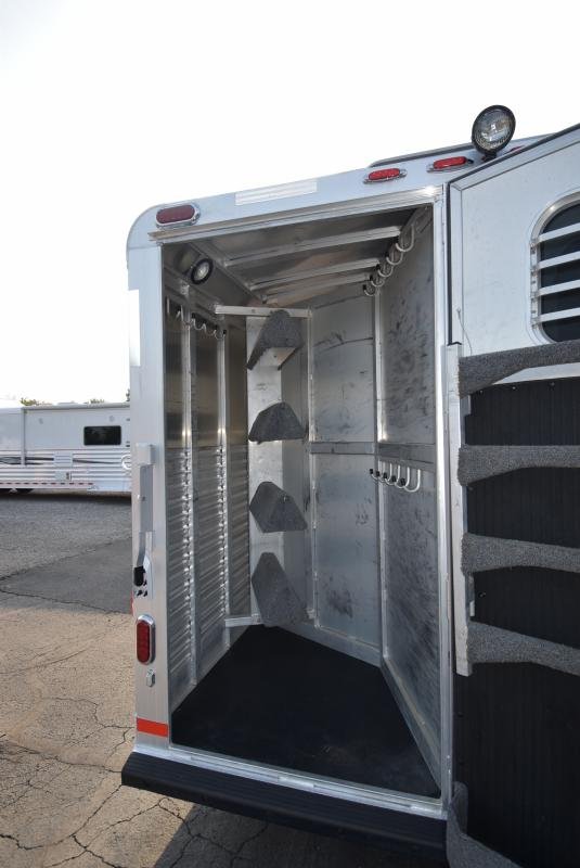 2008 C and C Trailers 4 Horse Bumper Horse Trailer image 7