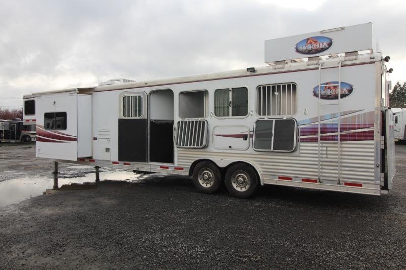 2008 Lakota 8415 w/Slide out 4 Horse Trailer image 4