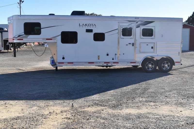 2022 Lakota Charger LQ 2 Horse Trailer with 9′ Short Wall image 6