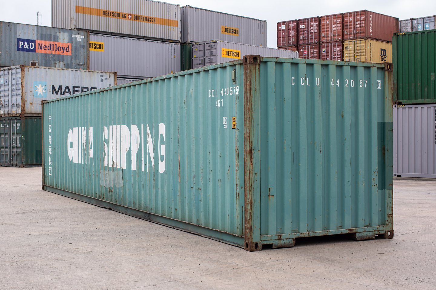 Used 40Ft Cargo Worthy Shipping Containers image 2
