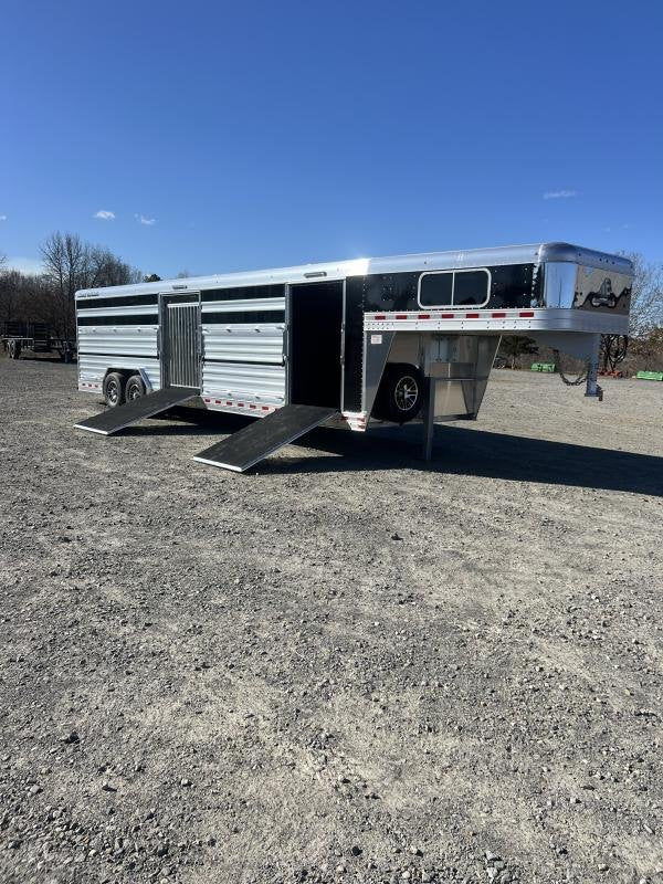 2025 Elite Trailers 8’x28′ Show Cattle Stock Combo Trailer image 2