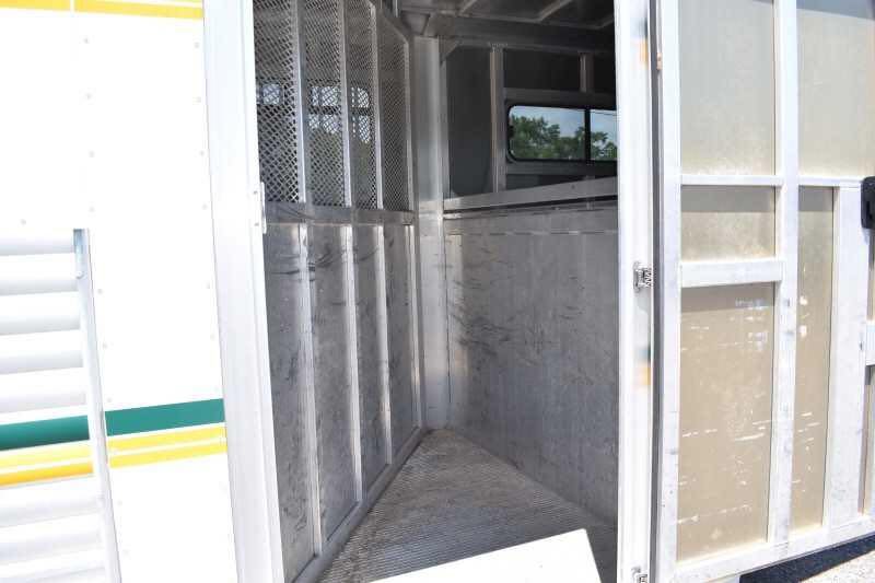 2006 Adam 7302 3 Horse Trailer image 13