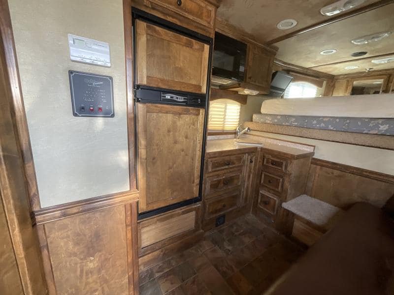 2008 4-Star Trailer 4 horse 12ft Outlaw LQ image 39