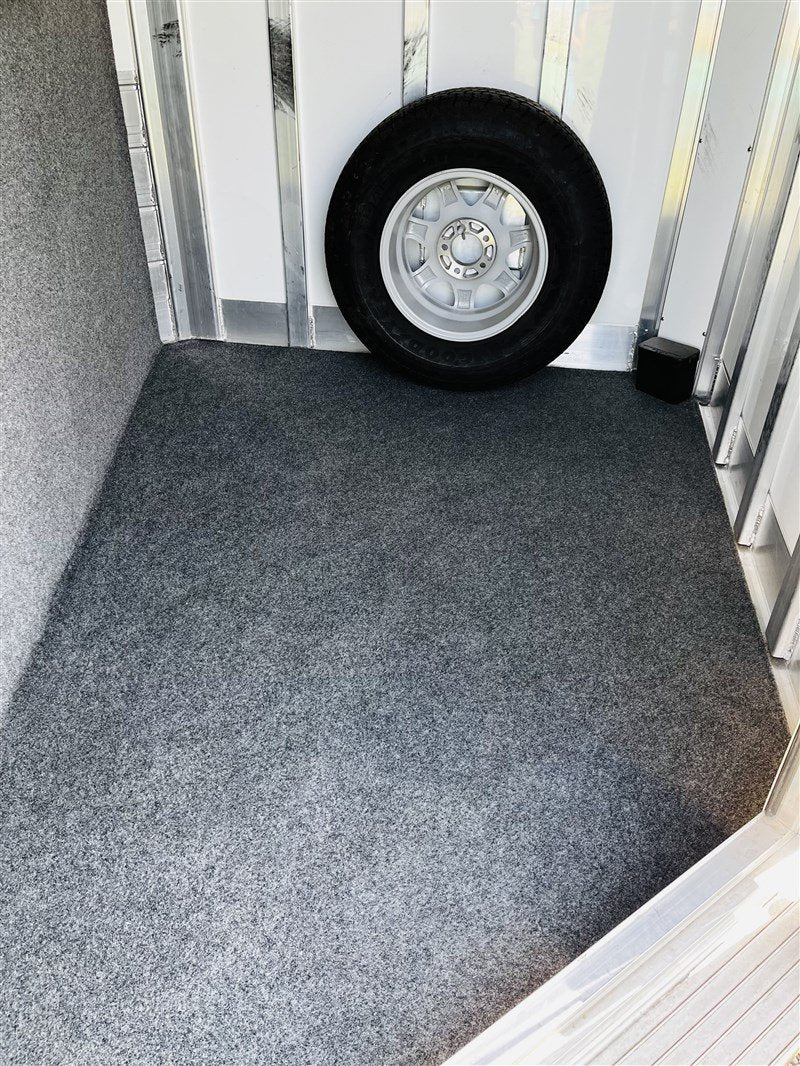 2015 4 Star 2 Horse Slant Load Bumper Pull image 11