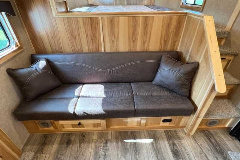 2024 Lakota Charger 8411RKGLQ 4 Horse Trailer with 11′ Short Wall image 19