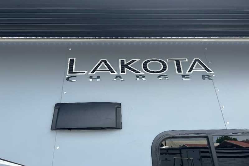 New 2024 Lakota 8313RKBGLQ Charger 3 Horse Trailer with 13′ Short Wall image 7