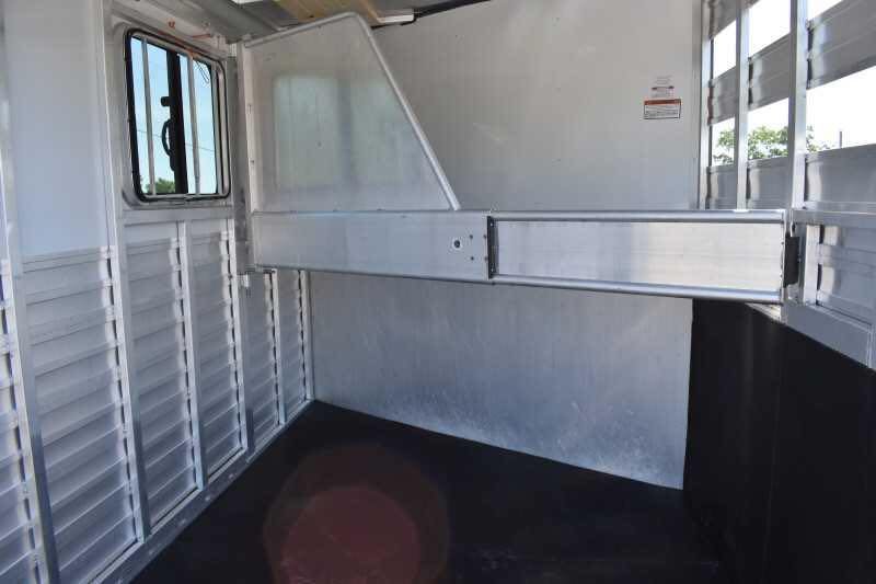 2014 Sundowner 2 Horse Gooseneck Trailer image 13