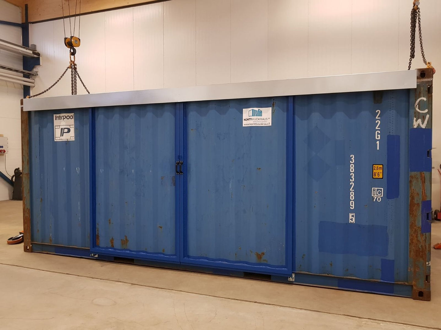 20ft Hi Cube Container (9′ 6″ high) suitable for IBC storage Sliding Door image 7