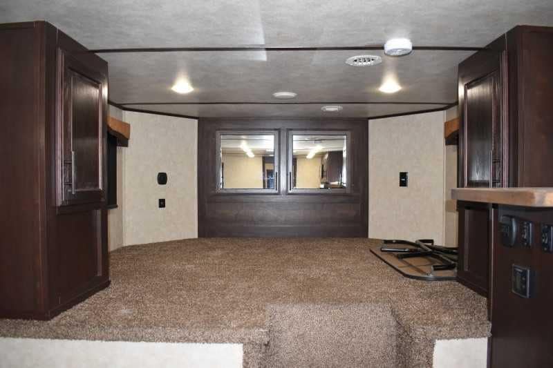 2020 Bison Laredo 3 Horse Trailer with 11′ Short Wall image 18