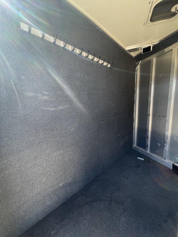 2016 Hart Ultimate 4H Bumper Pull image 6