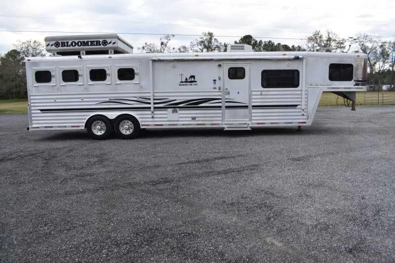 2003 Bloomer 8414LQ 4 Horse Trailer with 14′ Short Wall image 1