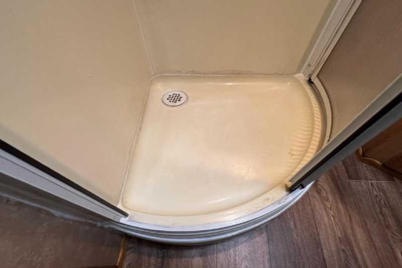 2006 Featherlite 8412LQ 4 Horse Trailer with 12′ Short Wall image 25