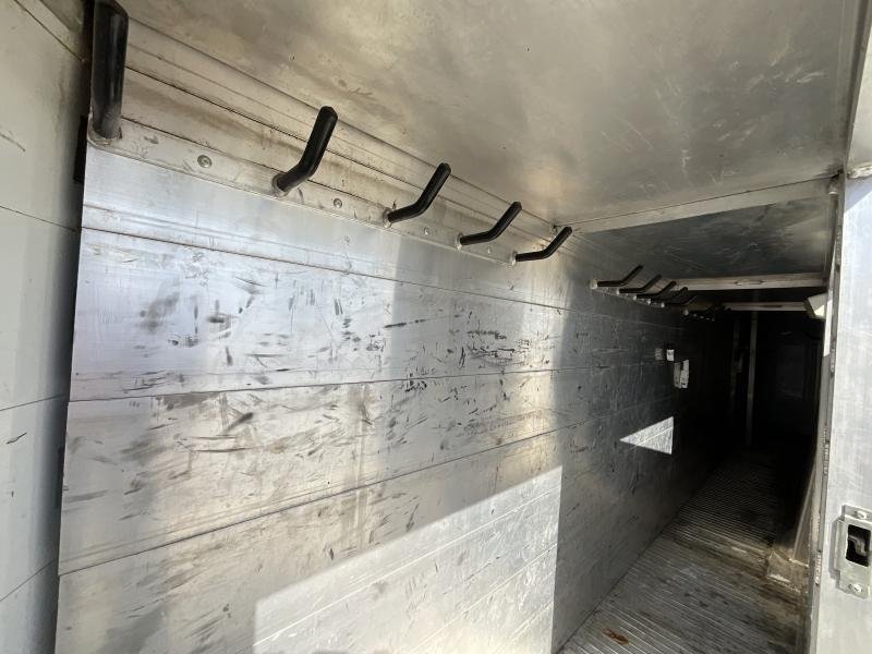 2005 Jamco 4 Horse Gooseneck Trailer image 17