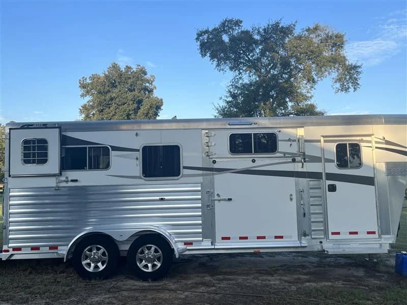 2019 4 Star 2+1 GN image 6