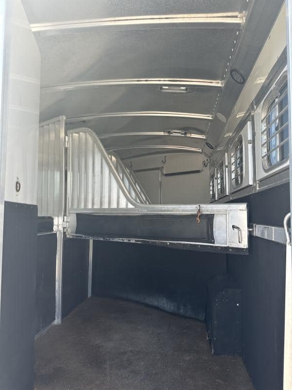 2007 4 Star 4 Horse 14′ Outlaw LQ Slide Out image 8