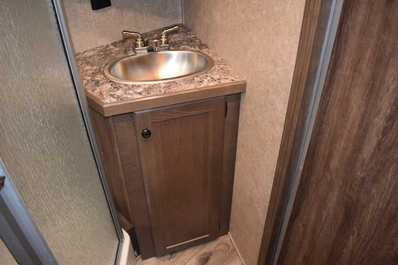 2022 Lakota Charger LQ 2 Horse Trailer with 9′ Short Wall image 23