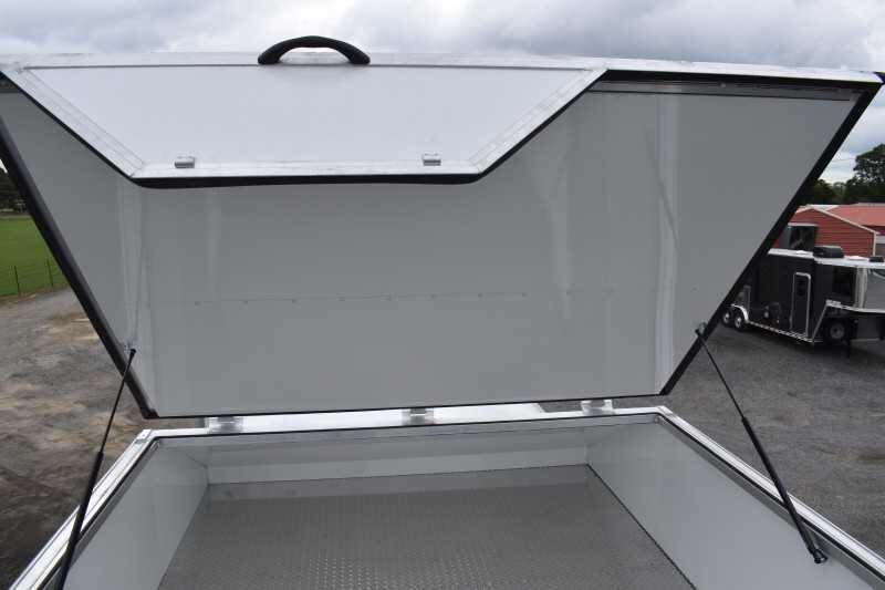 2021 Lakota BigHorn 8519TBB 5 Horse Trailer with 19′ Short Wall image 26