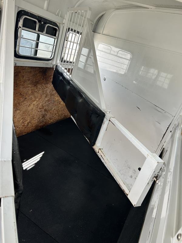 2000 Morgan Built 3 Horse Bumper Pull Horse Trailer image 8