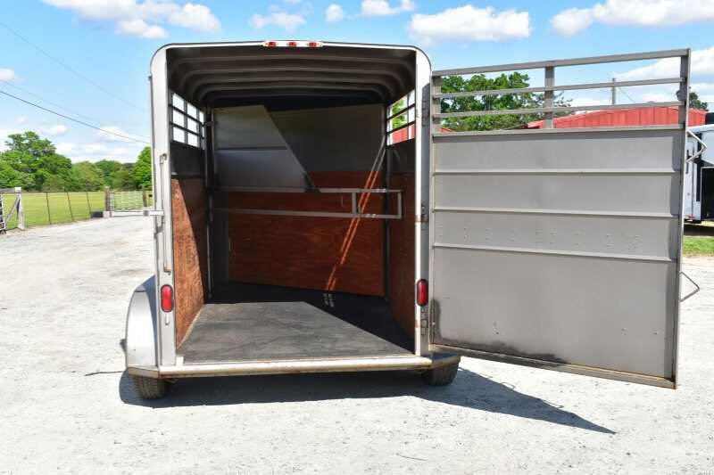 2010 Calico 2 Horse Trailer image 9