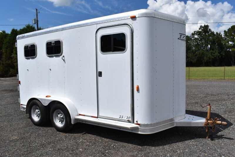 2002 Exiss SS20 2 Horse Trailer image 1