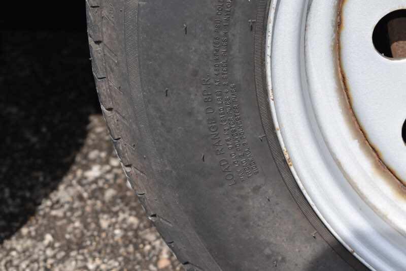 2005 Featherlite 2HST 2 Horse Trailer image 15