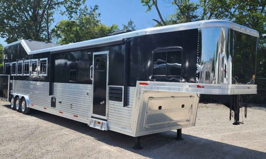 2019 Lakota Bighorn 6 Horse Side Load Trailer image 0