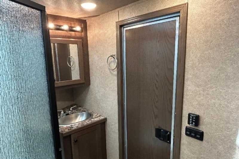 New 2024 Lakota 8313RKBGLQ Charger 3 Horse Trailer with 13′ Short Wall image 21