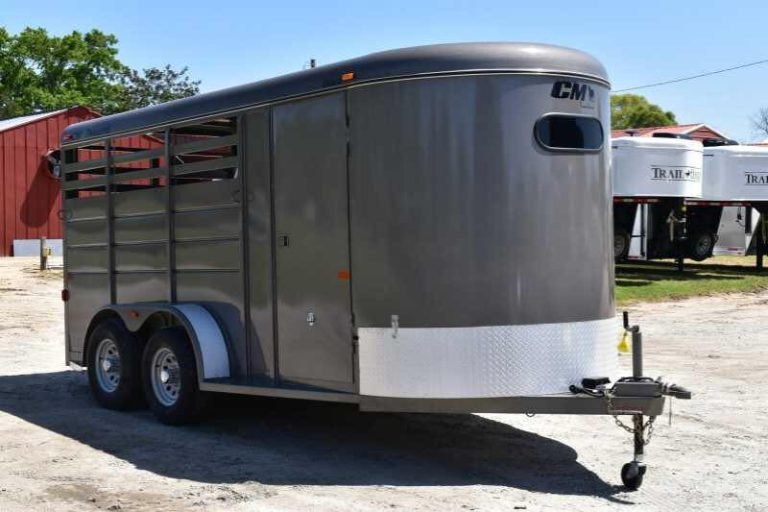 2017 CM 3HSLBP 3 Horse Trailer image 6