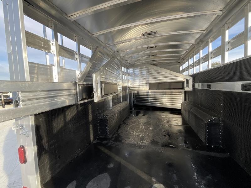 NEW 2024 Elite Trailers 5 Horse Stock Combo BP Horse Trailer image 12