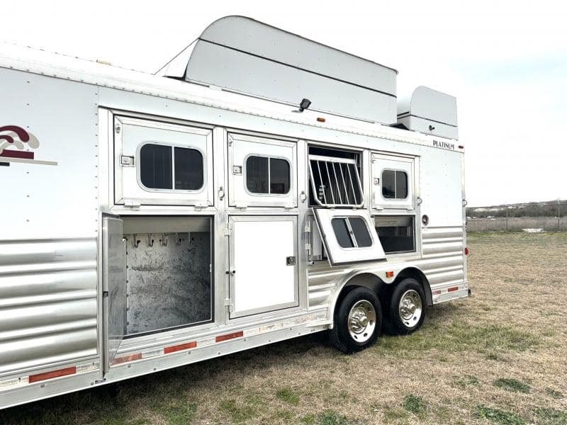 2011 Platinum Coach 4 Horse 15 SW Rear Load Horse Trailer image 3