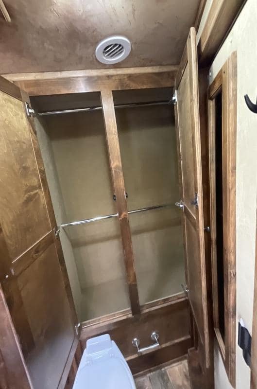 2008 4-Star Trailer 4 horse 12ft Outlaw LQ image 54