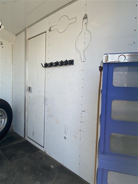 2000 Sooner 4 Horse Bumper Pull SUPER CLEAN image 12